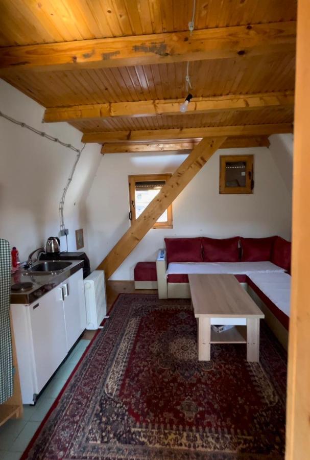 Bed And Breakfast Umoljani Habitación foto